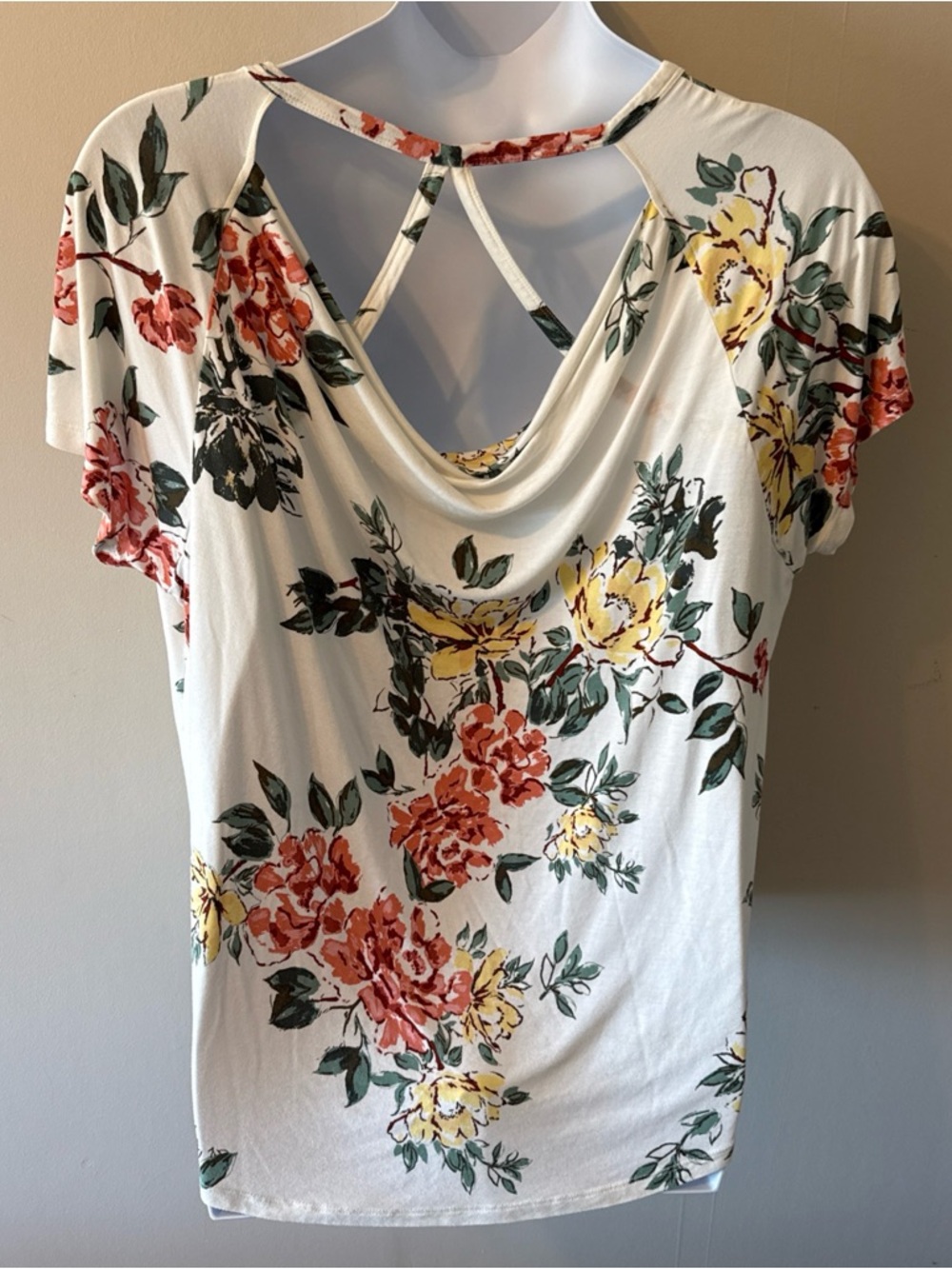 EUC Maurices Floral Open Draped Back Plus Size Stretch Top Feminine Size 1x XL